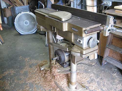 1957 Craftsman jointer. Love my old iron.